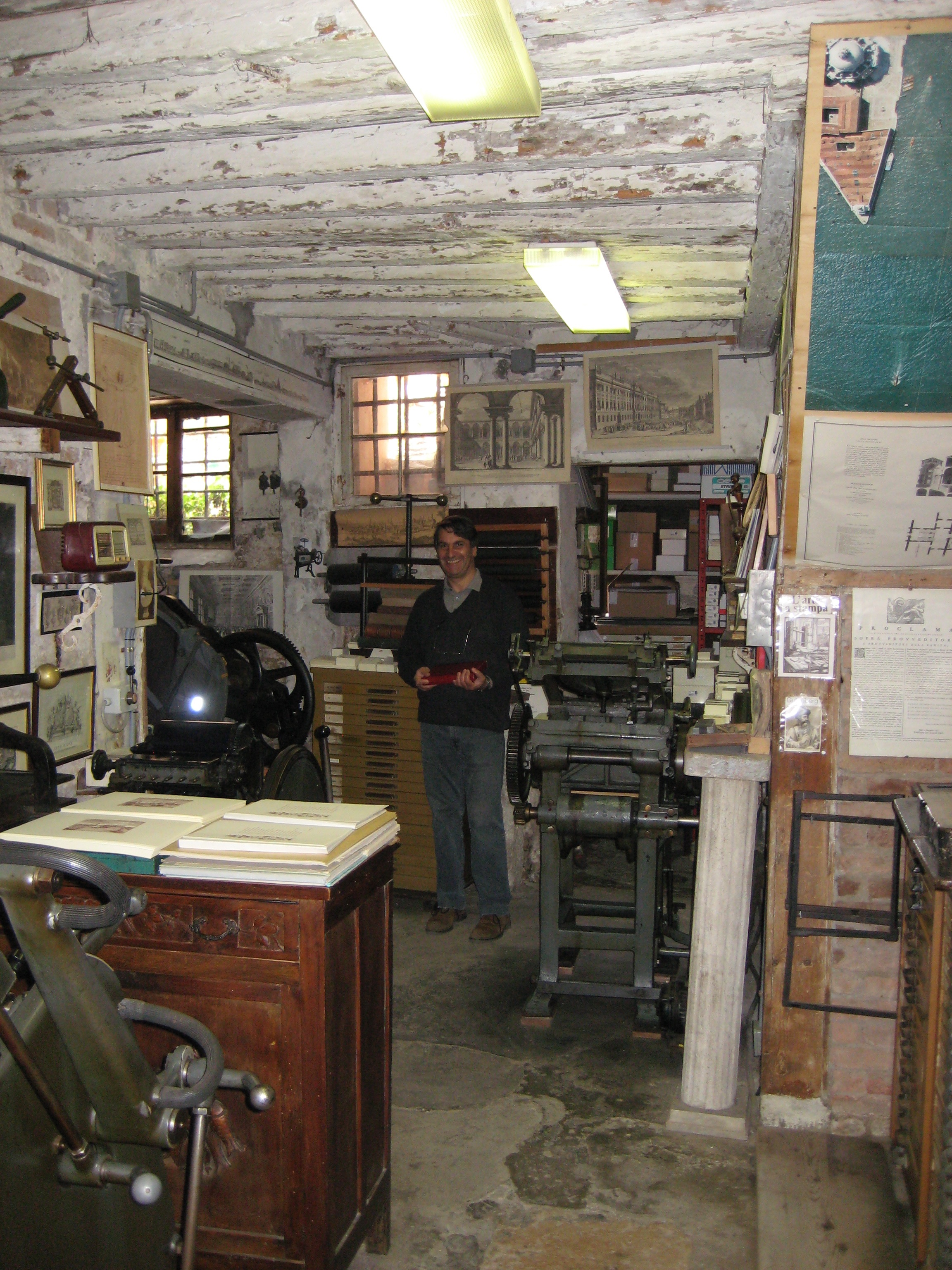 Gianni Basso, the Only Letterpress Printer in Venice
